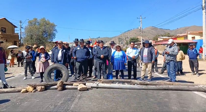 ‘Evistas’ instruyen que todas las carreteras del país deban estar bloqueadas desde el miércoles 4 de junio