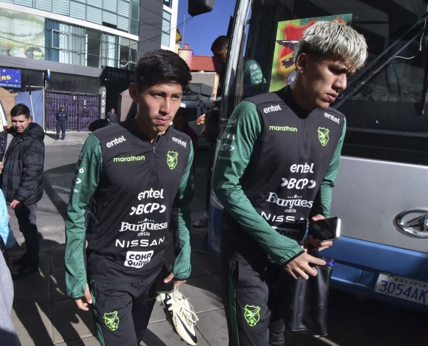 Selección nacional se traslada a Santa Cruz para completar su trabajo