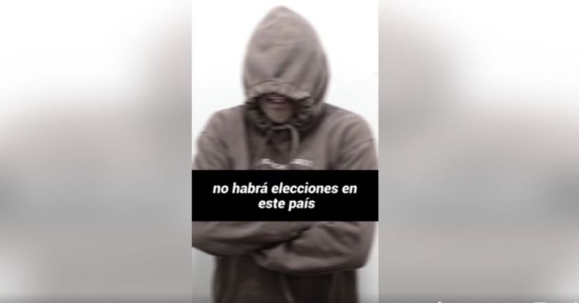 Encapuchado lanza amenazas contra órganos del Estado para forzar candidatura de Evo Morales