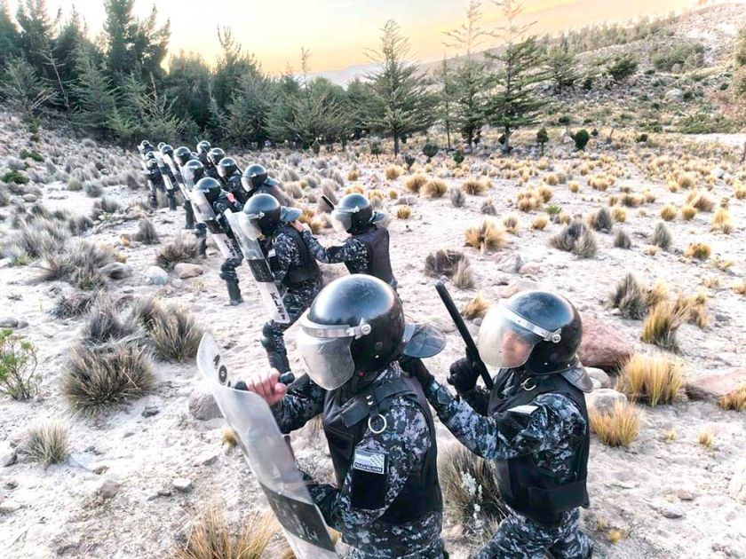 Policías asumen entrenamiento táctico