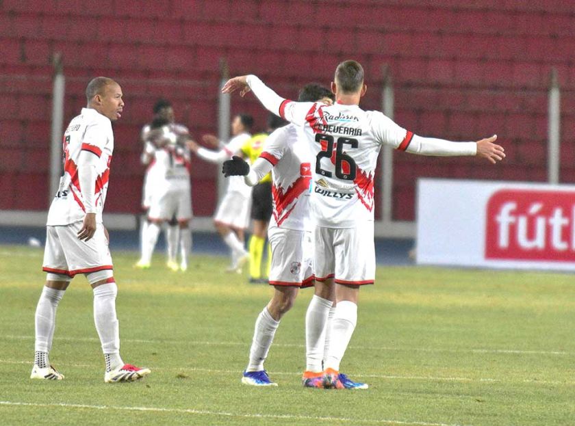 Nacional Potosí y Bolívar juegan un partido clave