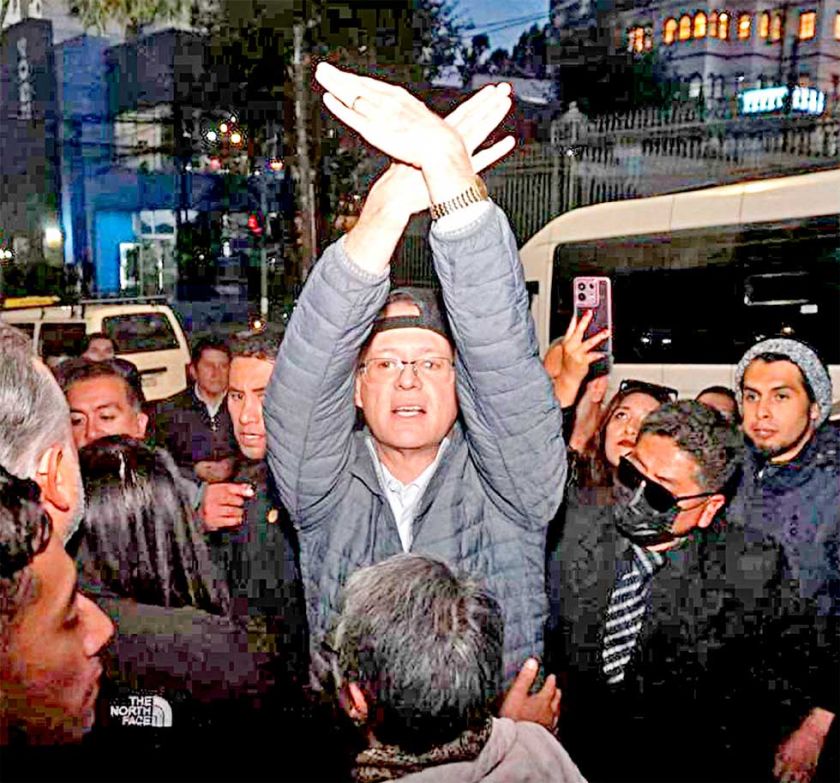 El TSE inhabilita a Dunn,  que anuncia impugnación