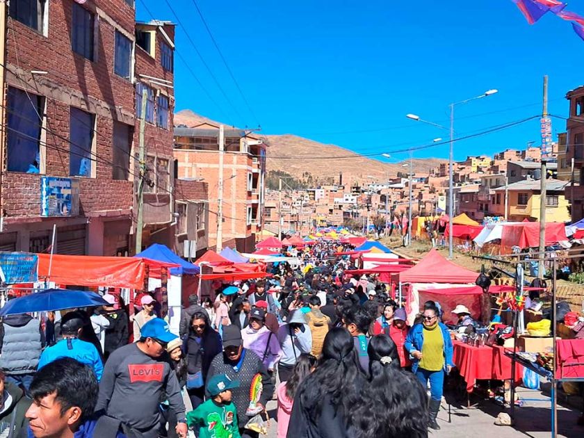 Habrá dos domingos más de Alasitas en la ciudad de Potosí