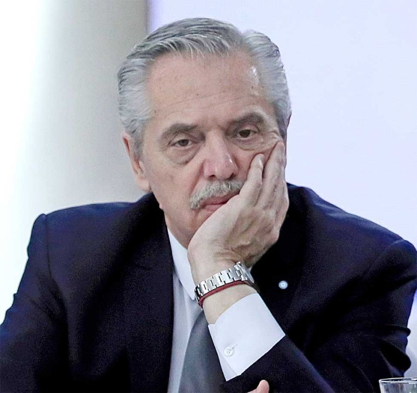 Procesan por corrupción a expresidente argentino