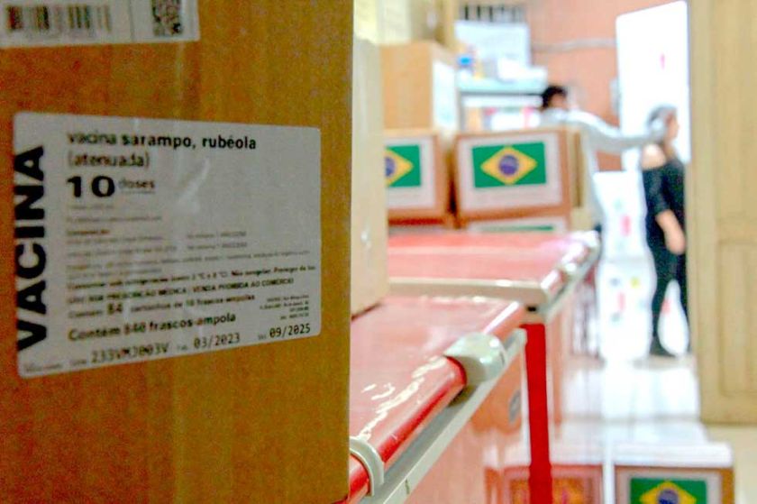 Amplían vacación invernal una semana e instan a la vacunación