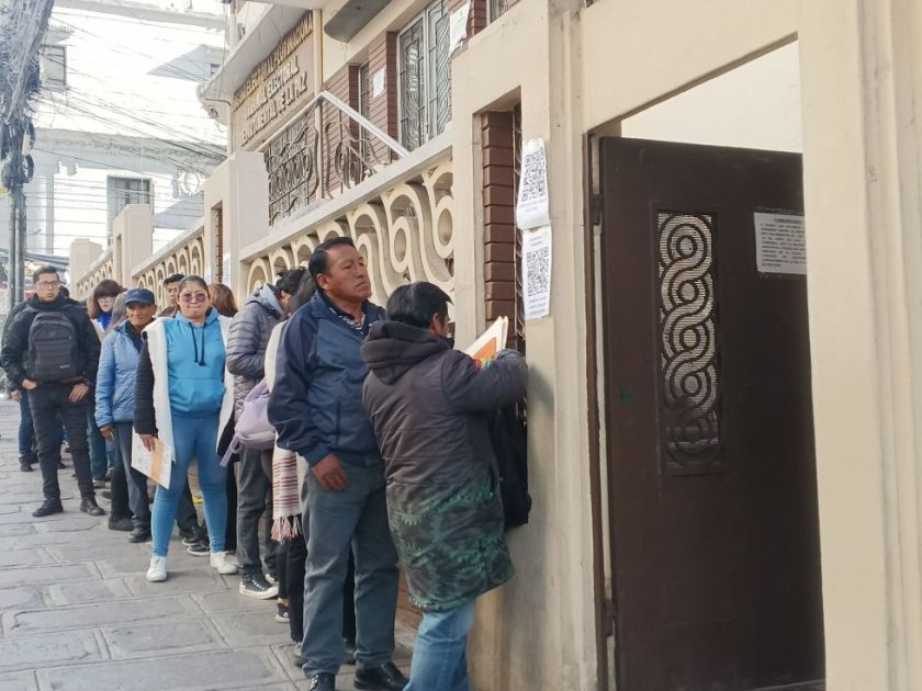 La Paz y Santa Cruz registran masivas solicitudes de excusa para jurados electorales