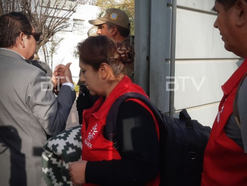 Ruth Nina queda aprehendida tras su declaración en la Fiscalía de Cochabamba