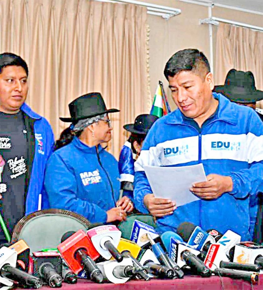 Plantan al MAS ‘arcista’ en su cumbre de unidad