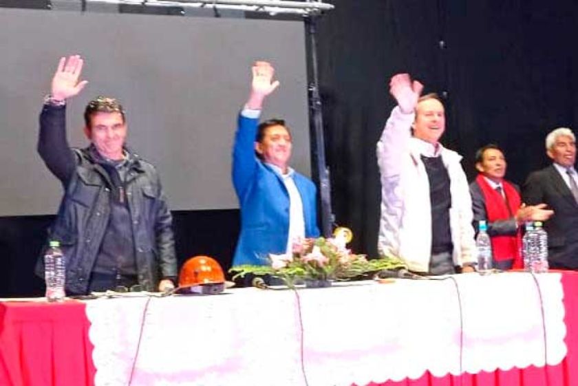 Foro: Tres candidatos destacan importancia económica del litio