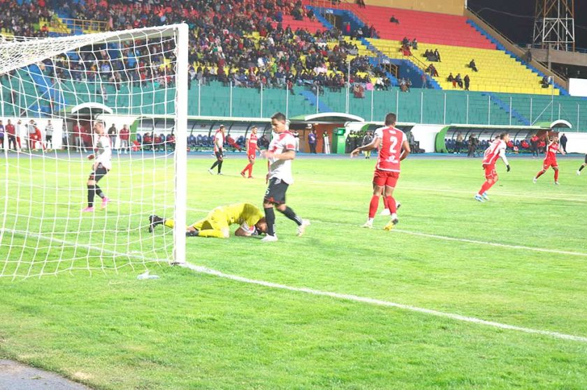 Universitario se convirtió inexpugnable jugando en Potosí