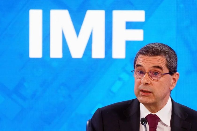 El directorio del FMI valida un desembolso inmediato para Argentina de unos 2.000 millones