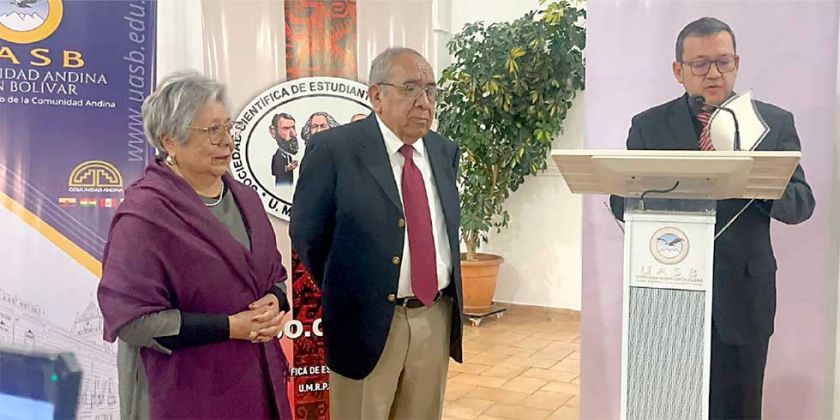 Politólogos cierran evento con homenaje a Toranzo
