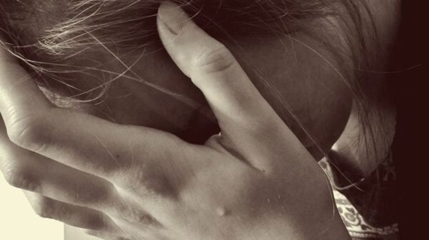 Santa Cruz: Dictan detención preventiva para adolescente que apuñaló a su compañera 