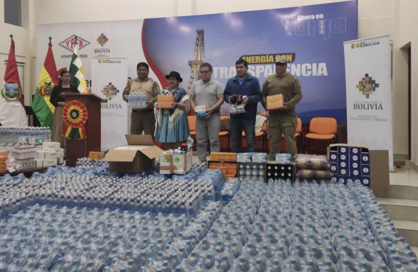 Tarija: Ministerio de Hidrocarburos y Energías entrega ayuda humanitaria a comunidades afectadas por incendios
