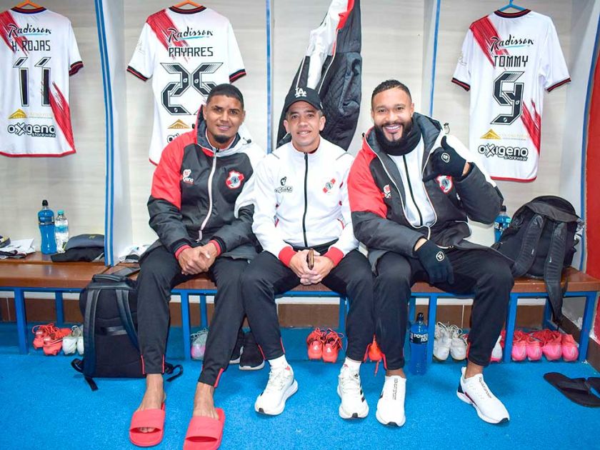 Nacional se refuerza con seis jugadores para el resto del año