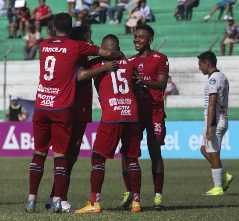 Guabirá supera con facilidad a la “U”