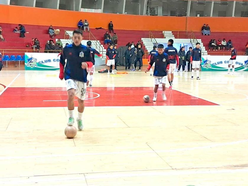 Córdova y Mineros trabajan enfocados en sus próximos duelos 
