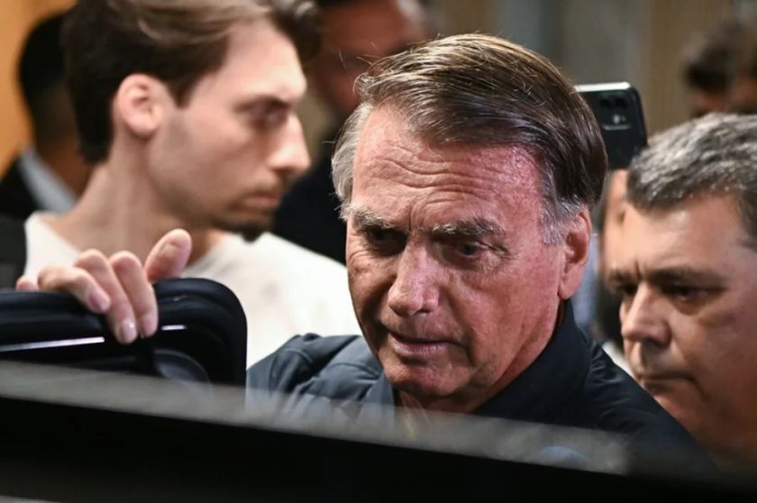 La Corte Suprema de Brasil ordena el arresto domiciliario de Bolsonaro por incumplir las restricciones
