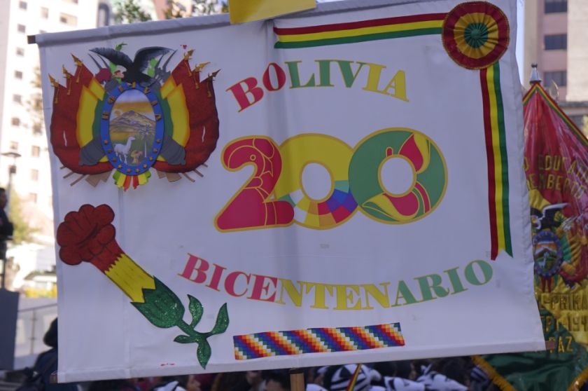 Bolivia celebra el bicentenario de su independencia en crisis y con elecciones en puertas