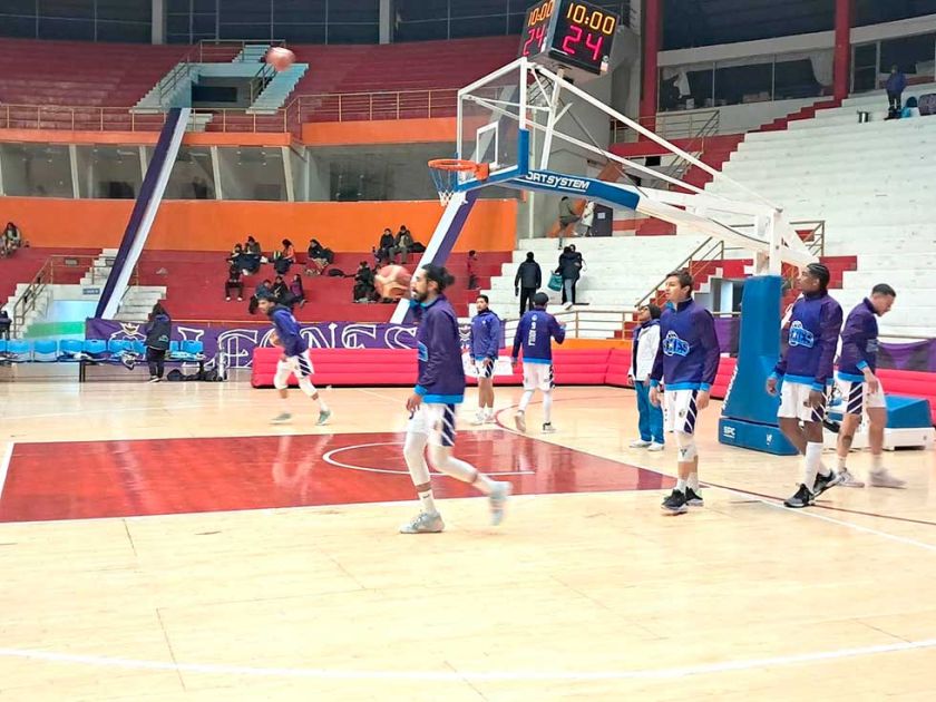 Leones busca asegurar un triunfo ante Universitario de Sucre en la Libobásquet