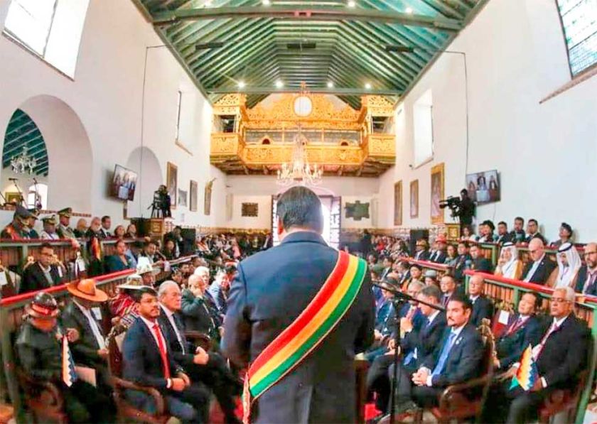 Arce deslinda responsabilidad por la crisis y defiende su legado 