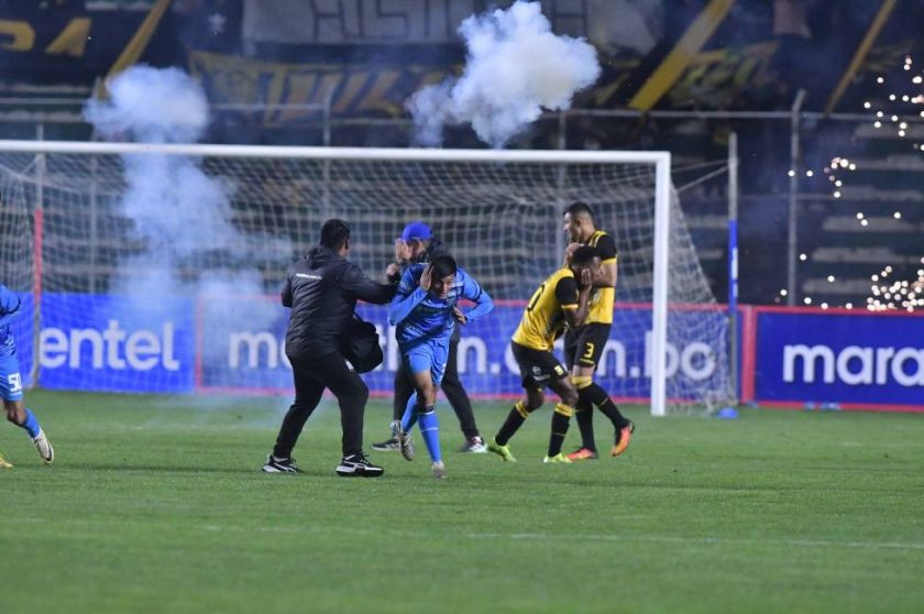 The Strongest jugará seis partidos sin público por mala conducta de hinchas