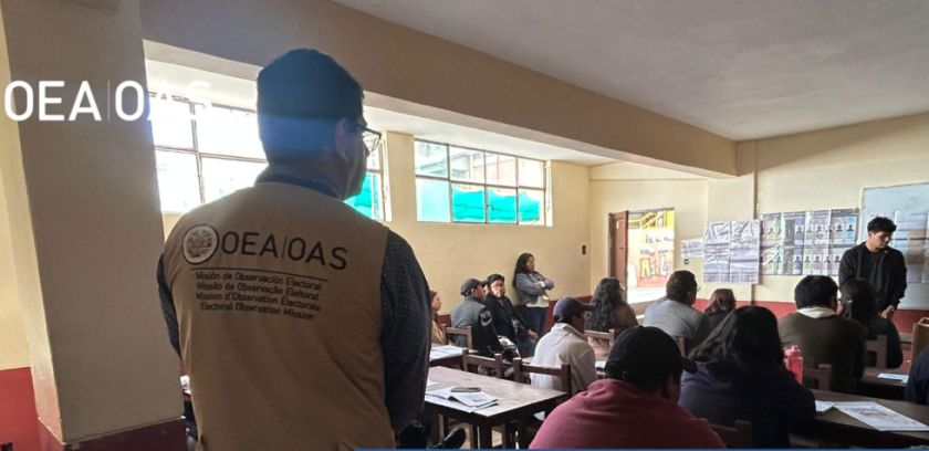Misión de la OEA comienza su trabajo en Bolivia de cara a las elecciones generales 