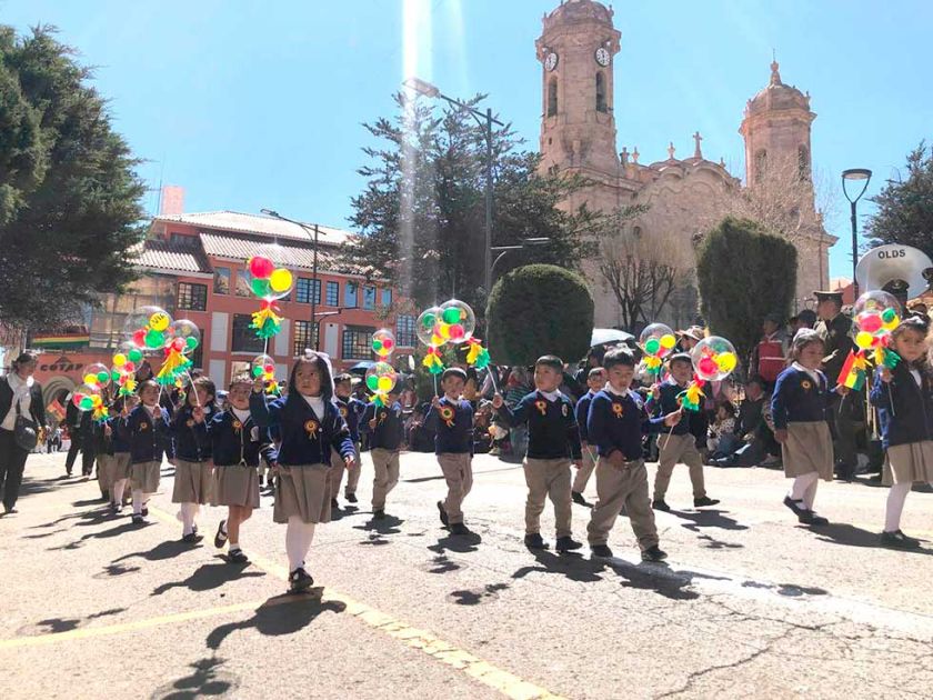 Desfile por el Día de la Bandera será este jueves 14 de agosto
