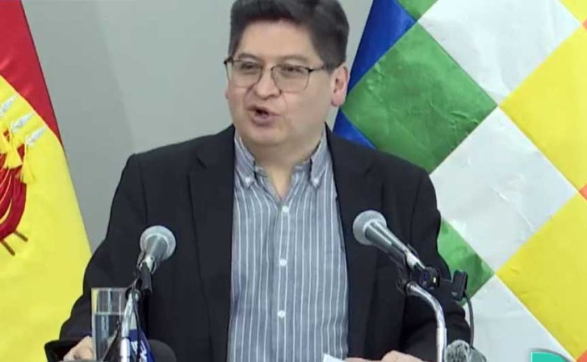 Ministro Montenegro atribuye baja del dólar paralelo a la balanza comercial
