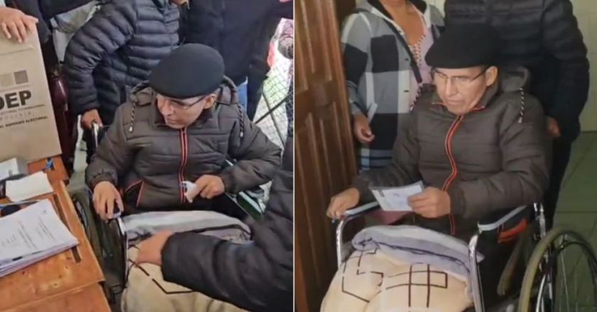 En silla de ruedas, Damián Condori votó en la unidad educativa San Juanillo