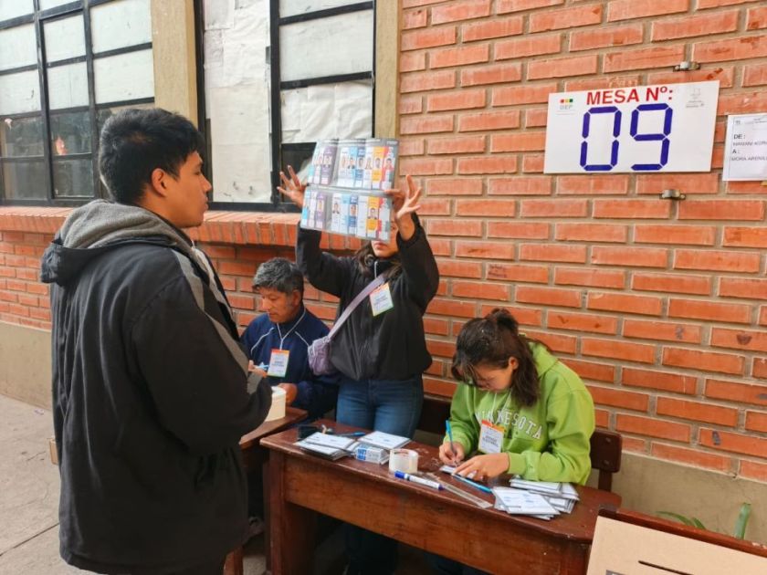 TSE: Habrá nuevo sorteo de jurados para la segunda vuelta de octubre