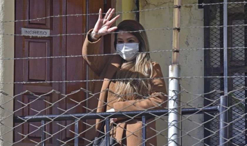 Jeanine Áñez celebra instructivo del TSJ: “No es un regalo, es un derecho”