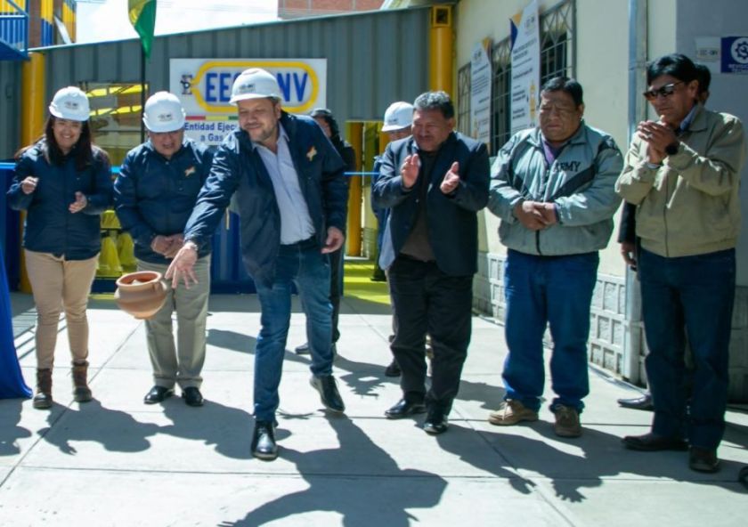 Gobierno inaugura oficina en El Alto para fortalecer la conversión de vehículos a GNV