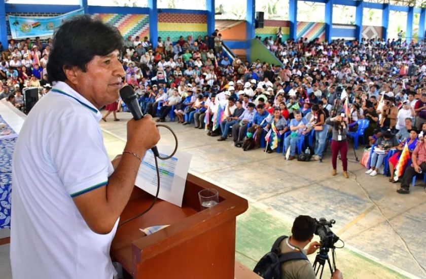 Evo Morales dice que maniobra militar de EE.UU. en el Caribe «amenaza la paz en la región»