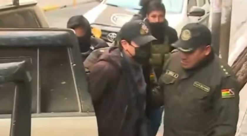 Marco Pumari llega a La Paz y espera la audiencia de revisión de su detención preventiva