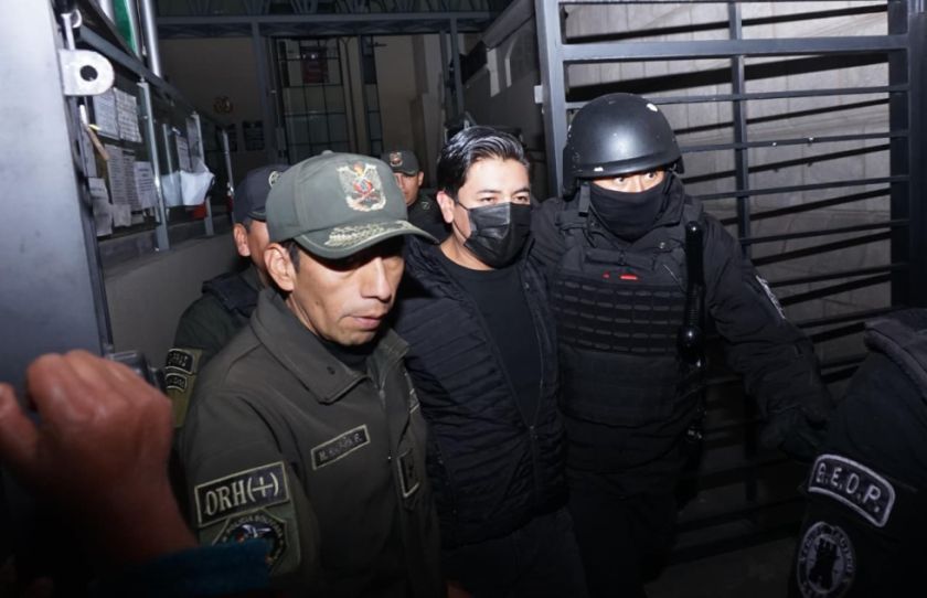 Pumari todavía no puede salir de la cárcel, debido al proceso por la quema del TED de Potosí