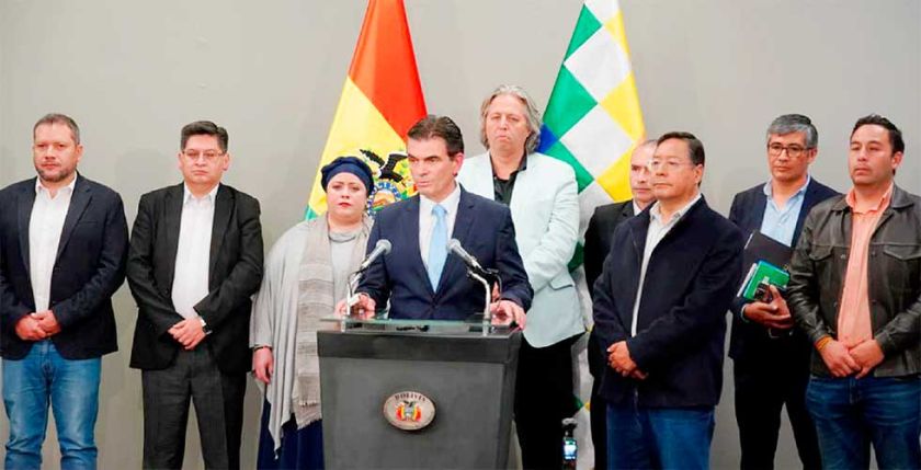 Paz se reúne con Arce y Tuto tilda a este de “carcelero” 