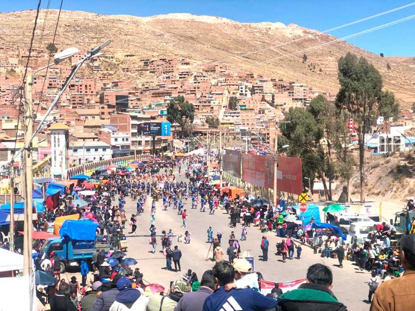 San Bartolomé pone a bailar a más de 70.000 danzarines