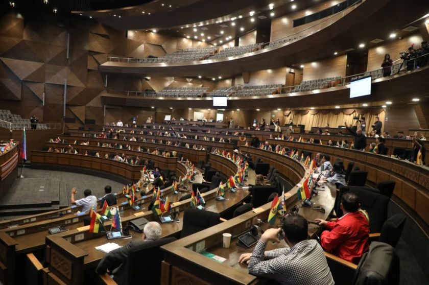Comisión de Derechos Humanos presenta proyecto de ley para prevenir y sancionar la tortura en Bolivia