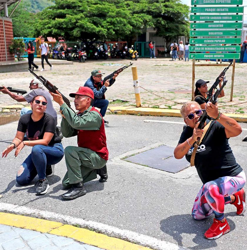 Maduro confía en campesinos para defenderse de los EE.UU.