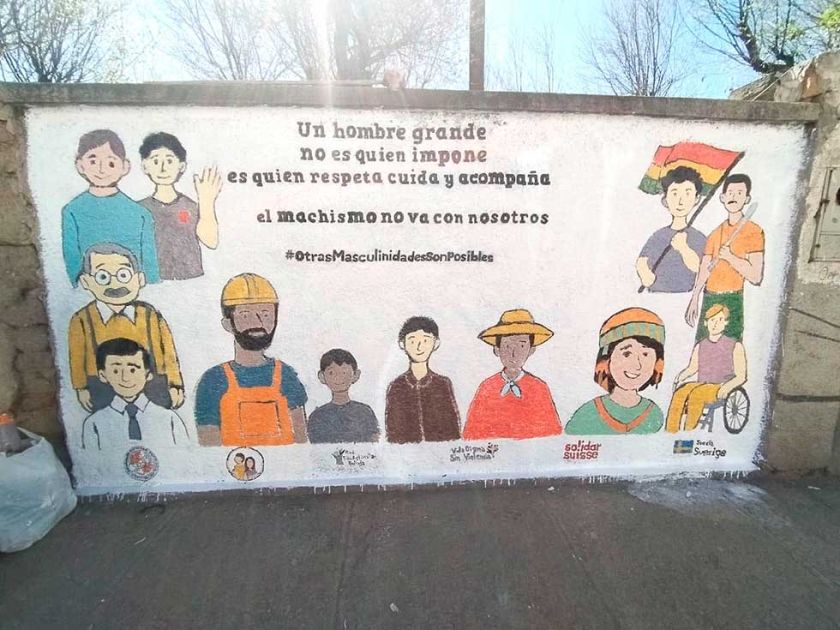 Voluntariado en Potosí invita a la reflexión con un mural 