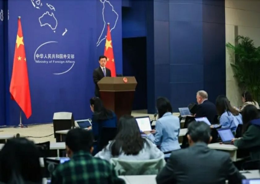 China defiende que su postura es «imparcial» en Ucrania tras la petición de Zelenski para que presione a Putin