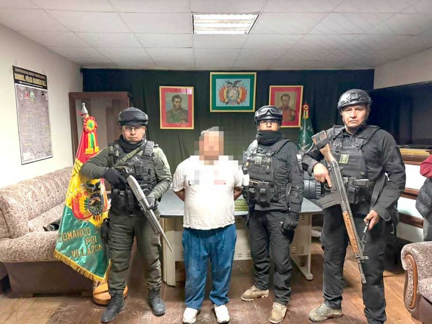 Bolivia expulsa a presunto asesino que era buscado