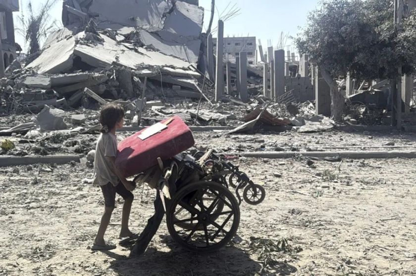 Israel sigue bombardeando Gaza pese a las negociaciones, y deja al menos 10 muertos