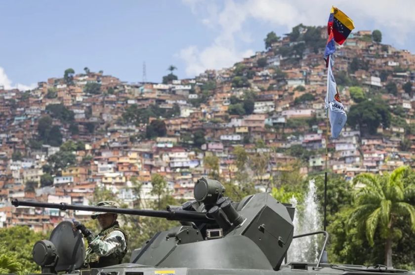 Venezuela realiza ejercicios ante cualquier «violencia bélica» que pueda darse en el país