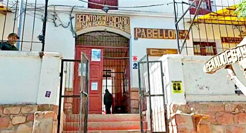 Atracadores con prontuario operaban en un taxi