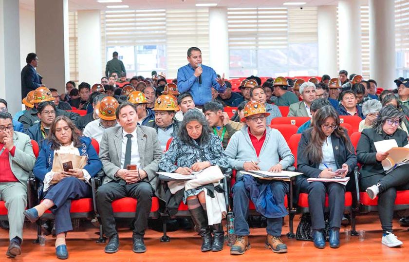 Sellan acuerdo para implementar proyecto para salvar el Cerro Rico