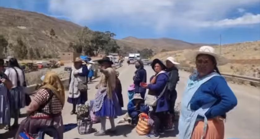 Declaran cuarto intermedio en el bloqueo en la vía a Sucre, altura de Samasa