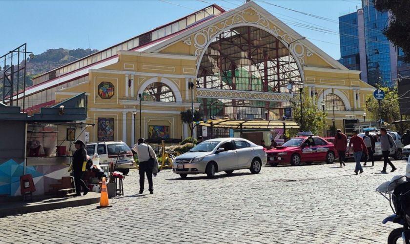 Terminal de Buses de La Paz suspende salidas a Cochabamba y Santa Cruz por bloqueos