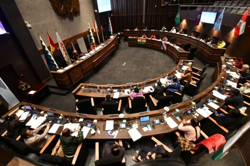 Senado aprueba ley corta para garantizar el abastecimiento de combustibles en emergencias